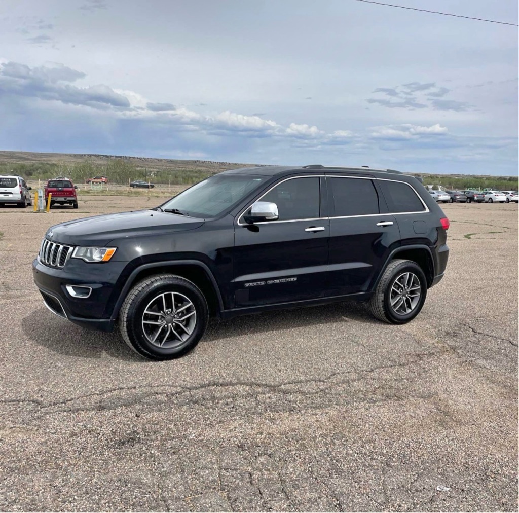 jeep grand cherokee 2018 1C4RJFBG3JC230231 image jeep grand cherokee 2018 1C4RJFBG3JC230231 image